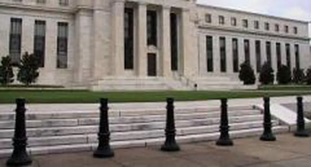 Федералният резерв използва кредитните си линии за успокояване на пазарите