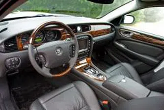 Рекорден брой нови автомобили представят на автосалона в Плевен