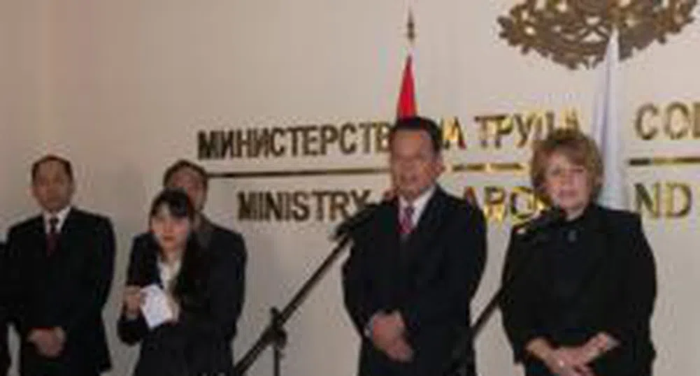 Министър Масларова се срещна с китайския си колега Тиан Ченпин в МТСП
