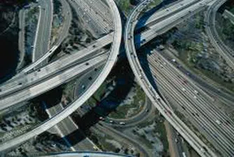 Станишев проверява работите по автомагистрала "Люлин"