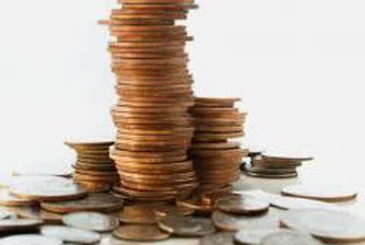 Assets of Bulgarian Investment Funds Down by 50% in A Year