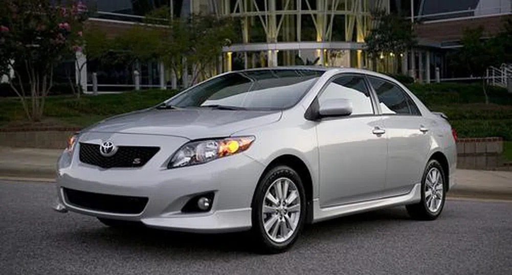 Toyota изтегля 71 хиляди коли заради дефект
