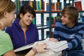 Ученик от Строителната гимназия става министър на икономиката за един ден