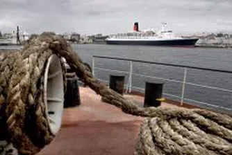 Спомагателно пристанище правят в Бургас
