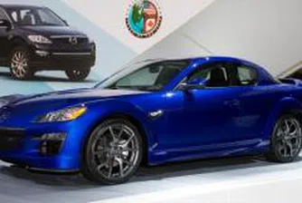 Показват Mazda 3 на автомобилното изложение в Париж