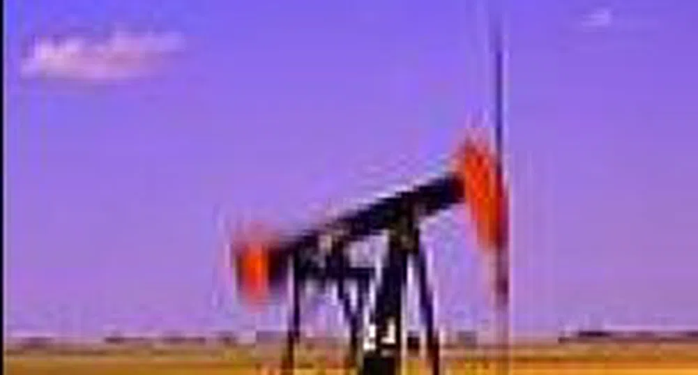 Петролът приключи седмицата на ниво от 65 долара за барел