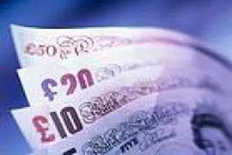 Британският паунд се повиши до 2 долара за пръв път от петнадесет години насам
