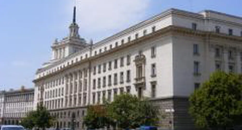 Правителството планира криза