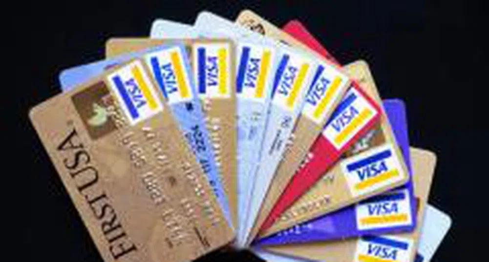 Кредитните карти от Райфайзенбанк заедно със застраховка Живот