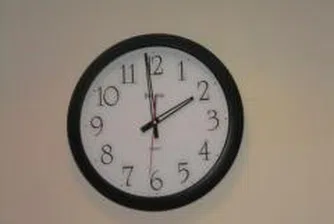 Преместваме стрелките на часовниците с един час напред