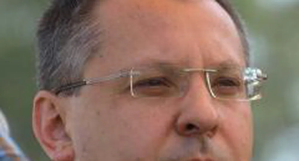 "Аз съм Сергей, обаждам се"