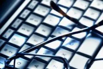 Безпрецедентен спад на продажбите по Интернет в САЩ