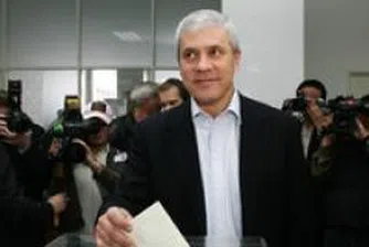 Pro-Western President Wins Serbia Vote