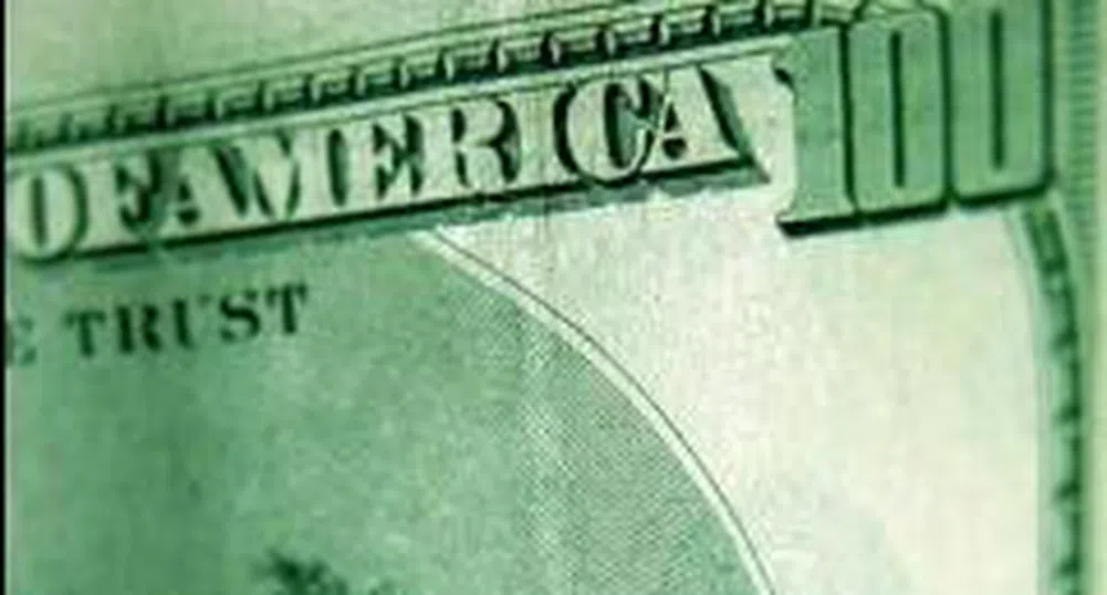 Доларът изпадна в колапс