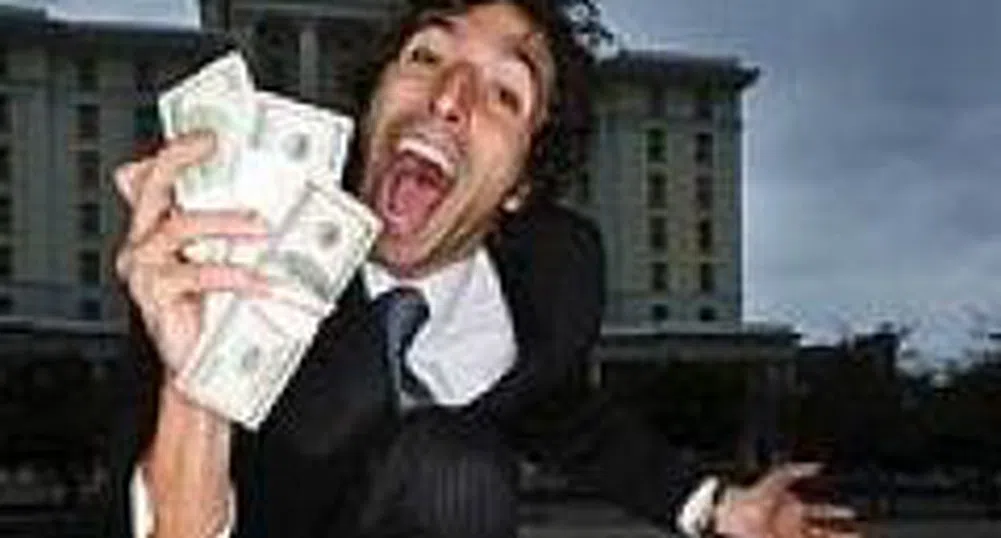 Top Bosses' Annual Salaries in Romania Equal Average Employees Lifetime Earnings