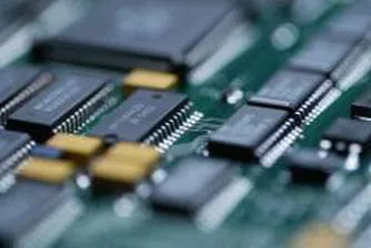 Intel изненада приятно инвеститорите, акциите й поскъпват с 8%