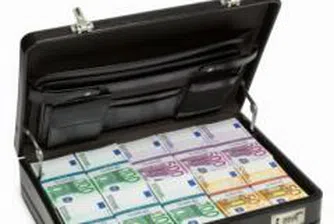 Между 1 и 5% от брутния световен продукт са свързани с пране на пари