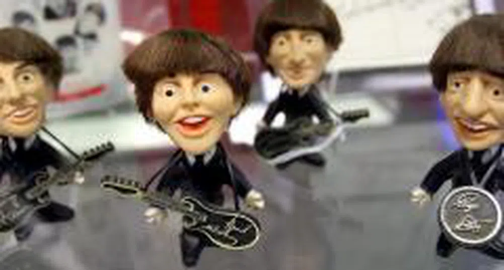 Предлагат на търг първия професионален договор на The Beatles