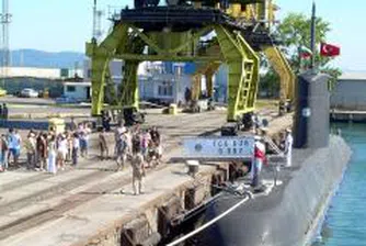 Подписваме споразумението за заем с Японската банка