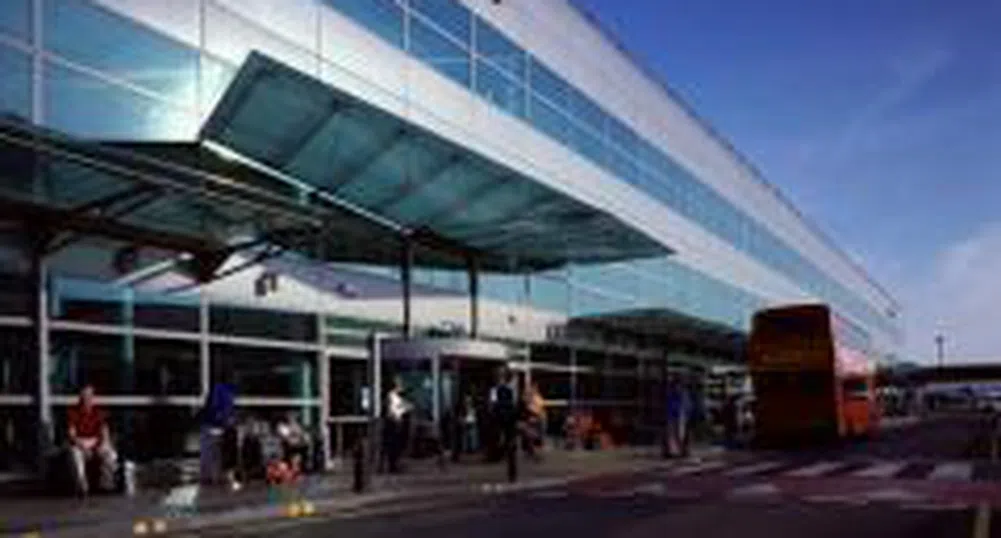 Британската КЗК задължи BAA да продаде две от трите си летища в Лондон