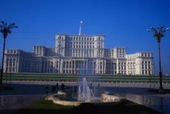 Румънското правителство затяга колана