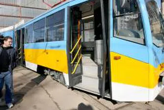 Столичани плащат със SMS и в градския транспорт