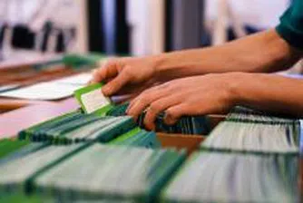 Свободните работни места във финансовия сектор намаляват