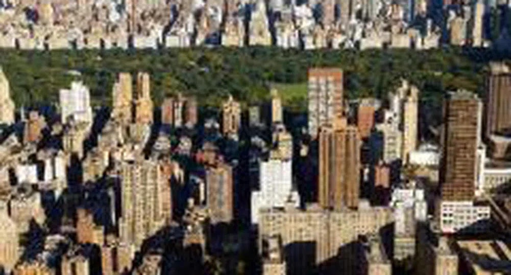 Орязаните бонуси свалят цените на апартаментите в Манхатън