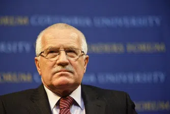 Чешкият президент прие оставката на премиера Тополанек