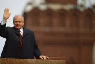 Горбачов: Намесата на държавата може да спаси икономиката