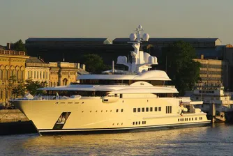 Абрамович с най-скъпата яхта на света