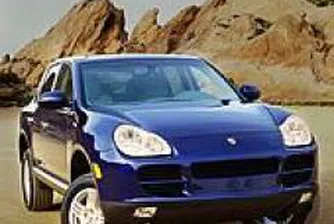 Новият модел на Порше Cayenne SUV се движи със 112 км/час с електрически двигател