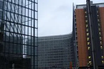 EK: Рефинансирането на банки от правителства не заобикаля правилата на ЕС