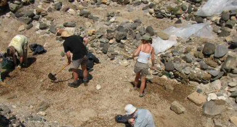 Откриха селище от каменно-медната епоха край Момчилград