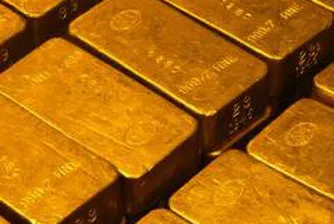 Златото се задържа на нива от около 850 долара