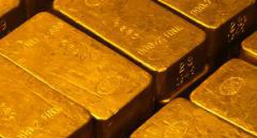 Златото се задържа на нива от около 850 долара
