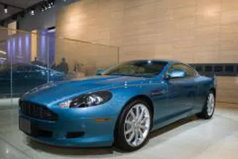 Aston Martin очаква спад в продажбите през тази година