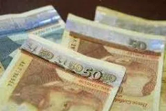 Средната месечна заплата в България е 523 лв.