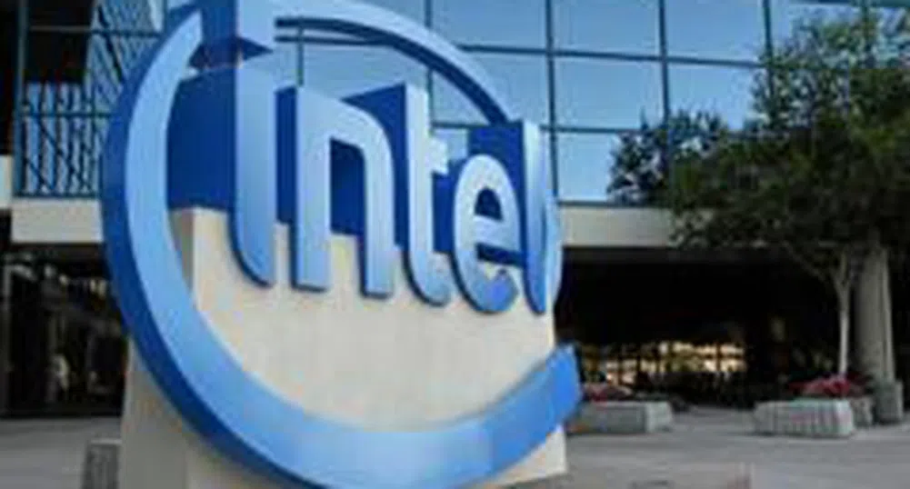 Intel с ръст от 25% в печалбата си за тримесечието, превишава средните очаквания