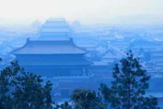 Китайската икономика заплашена от поевтиняването на долара