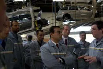 Японски производители на автомобили свиват производството