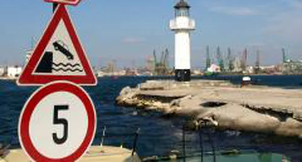 Пристанище "Варна" планира да построи дълбоководно корабно място