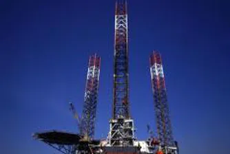 Разнопосчен край на седмичната търговия при петрола