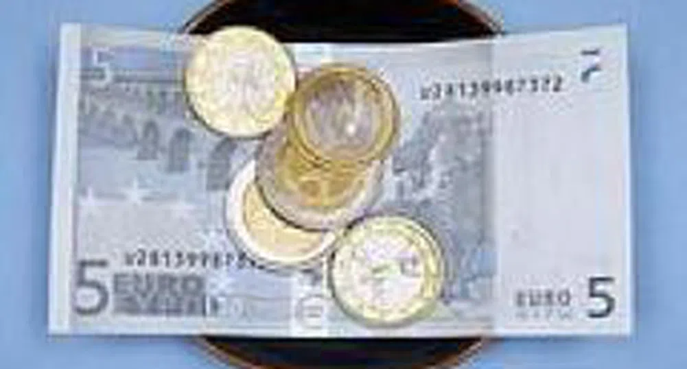 Russia and Romania To Up Wages The Most in 2009