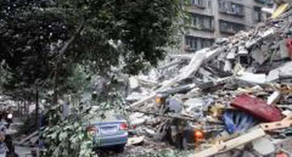 Щетите от земетресението в Съчуан разкриват застрахователните проблеми на Китай