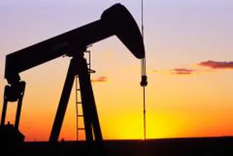 Петролът отново под 100 долара за барел