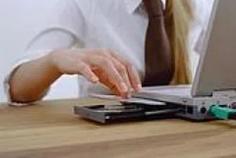 Продажбите на дигитална музика скачат с 40% през 2007 г.