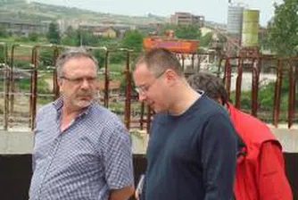 Станишев и Гагаузов инспектираха строителството на автомагистрала Марица