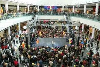 Park Mall Opening in Stara Zagora Draws Huge Interest