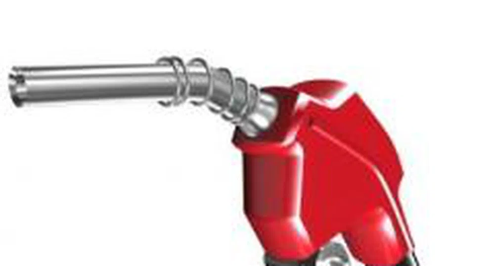 Лукойл увеличи крайните заводски цени на горивата